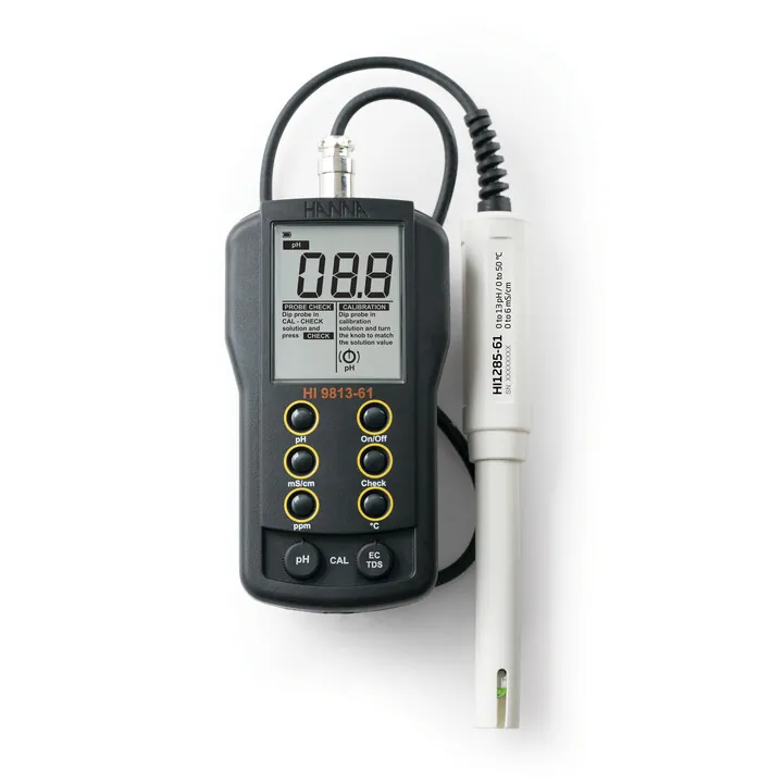 pH/EC/TDS/Temperature meter with CAL Check — main photograph