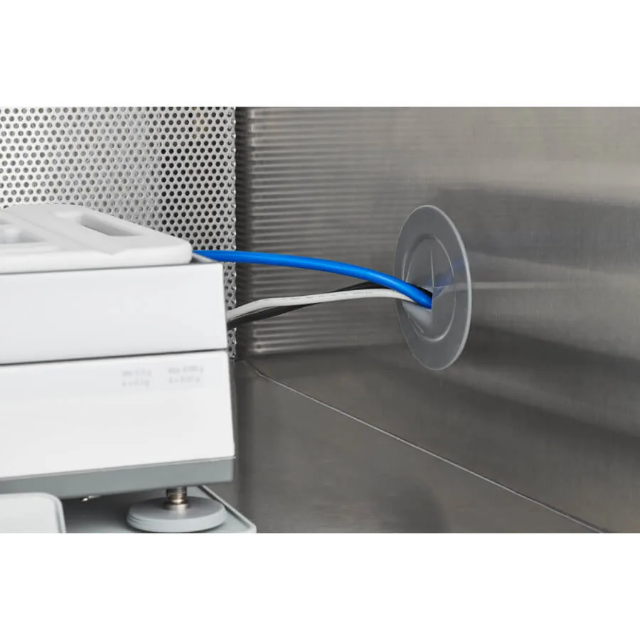 AireGard NU-340 Horizontal Laminar Airflow Workstation — view 4
